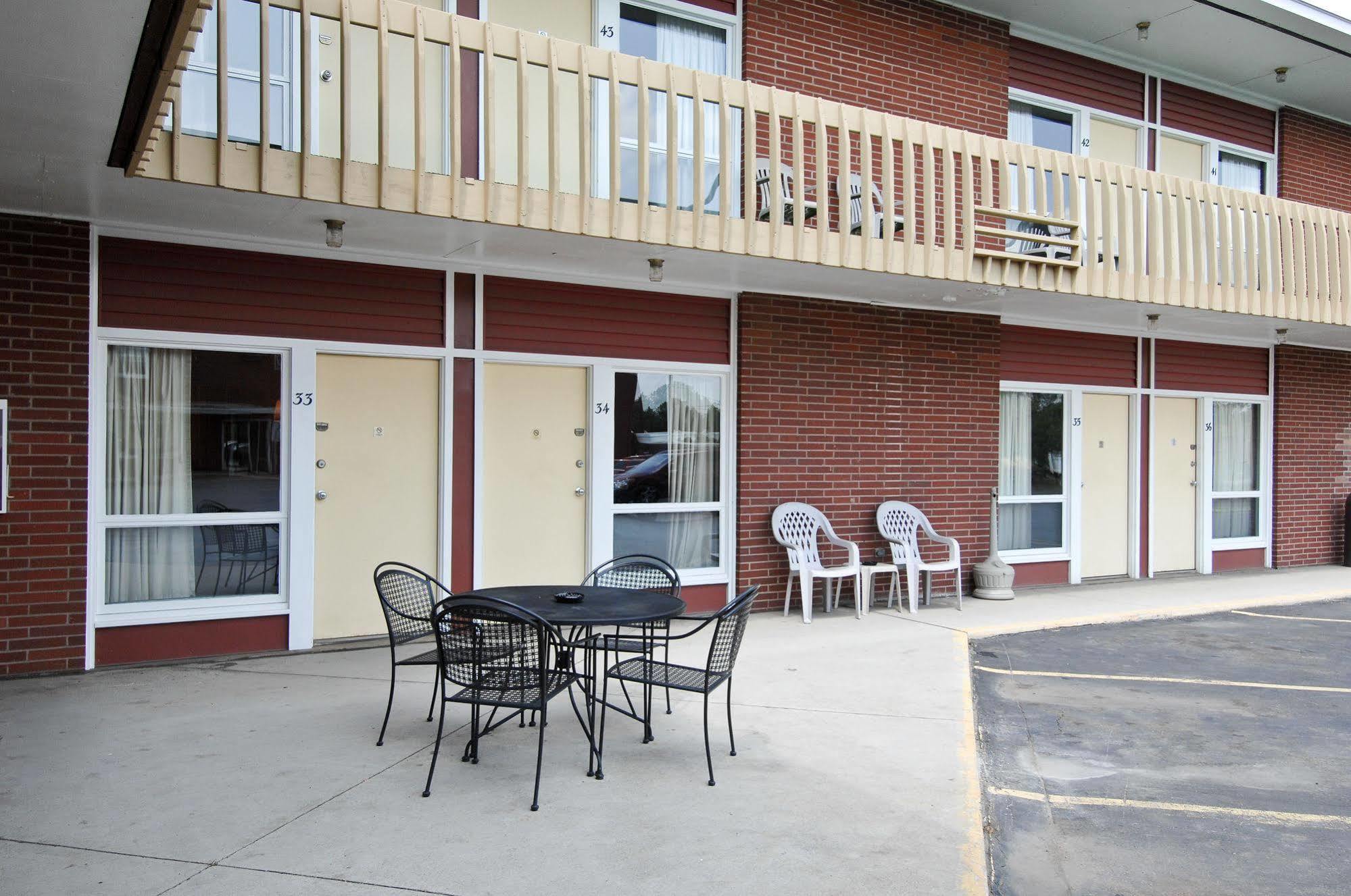 Pine View Inn Virginia ภายนอก รูปภาพ